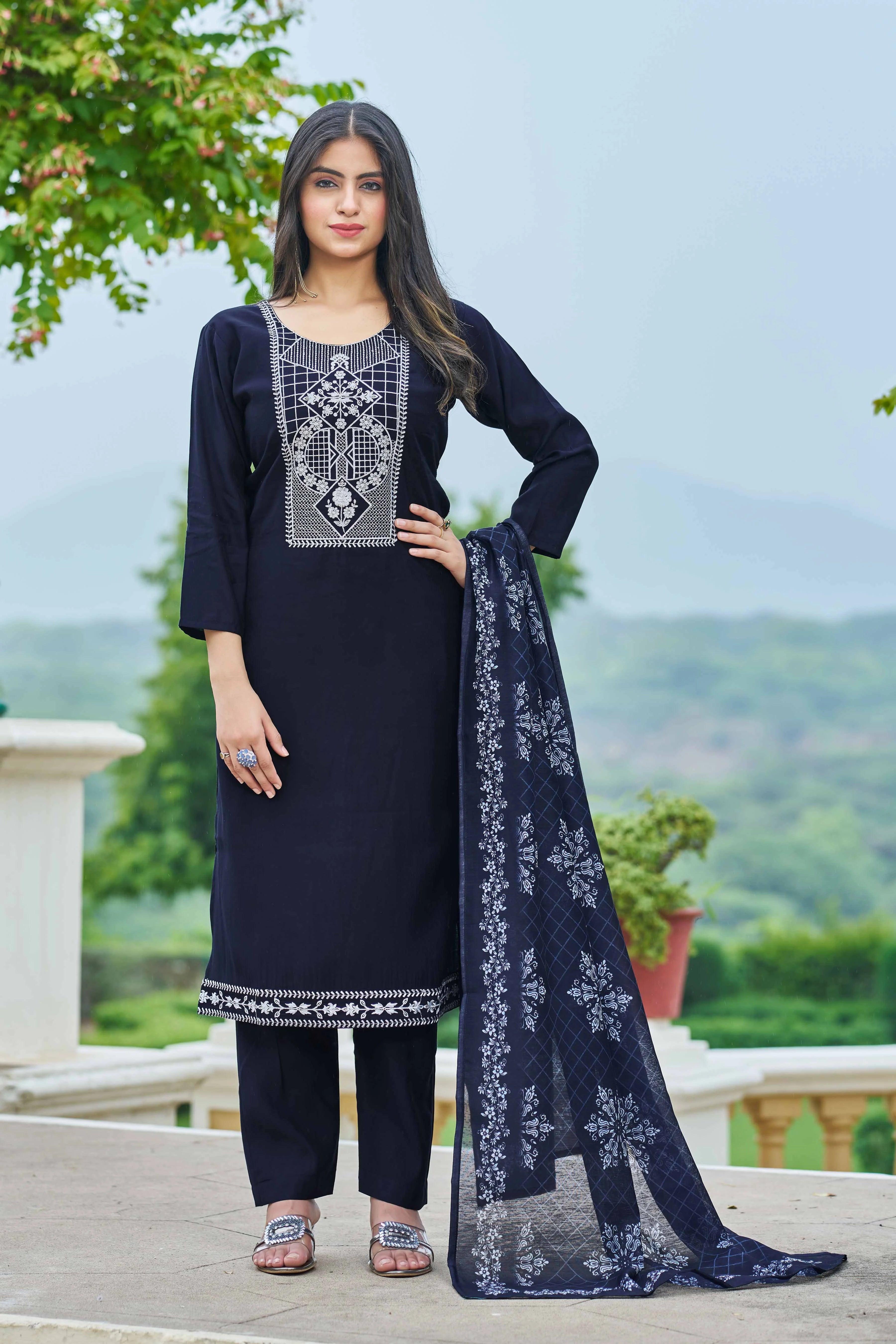 Embroidery Silk Suit