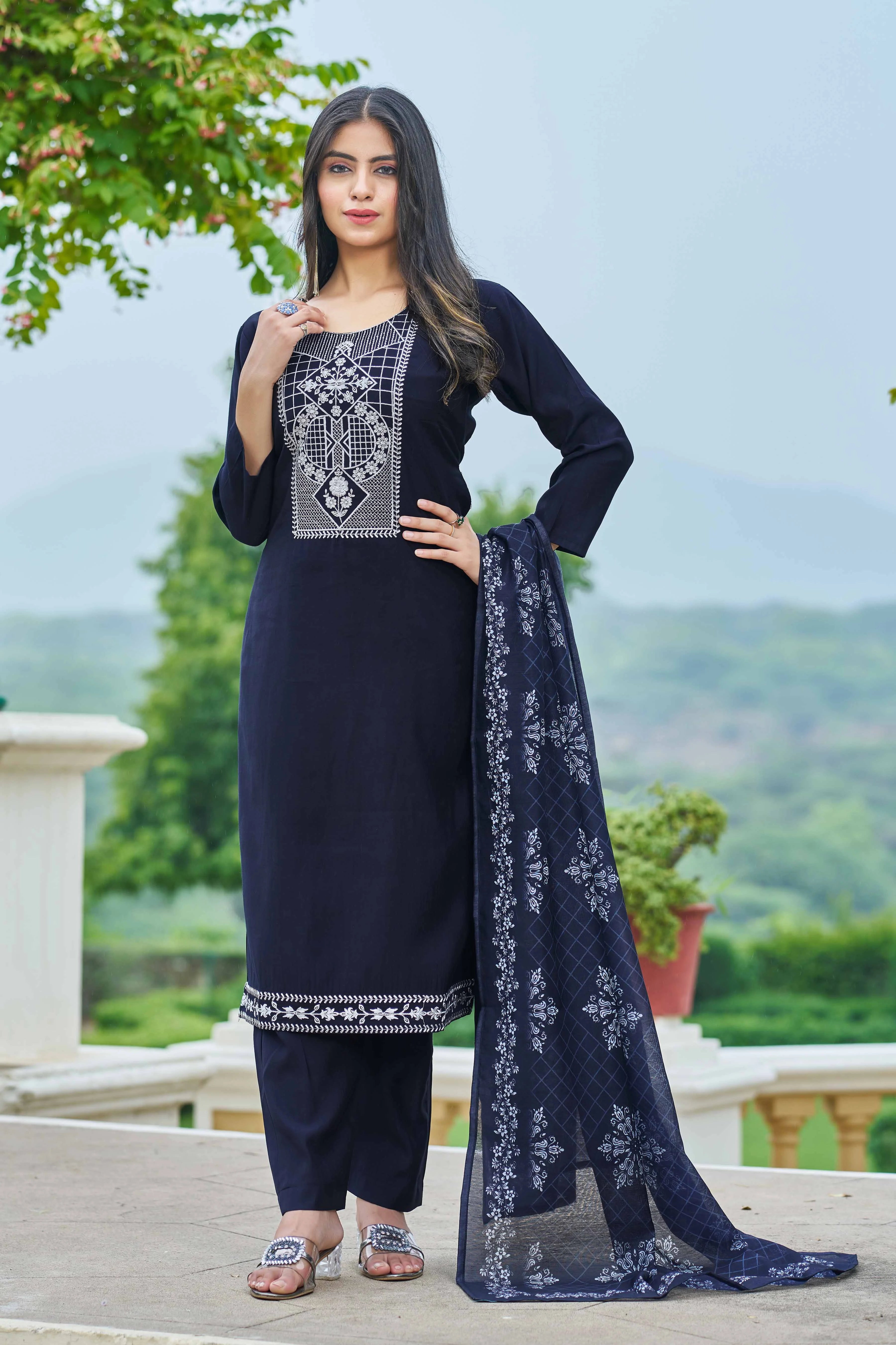 Embroidery Silk Suit