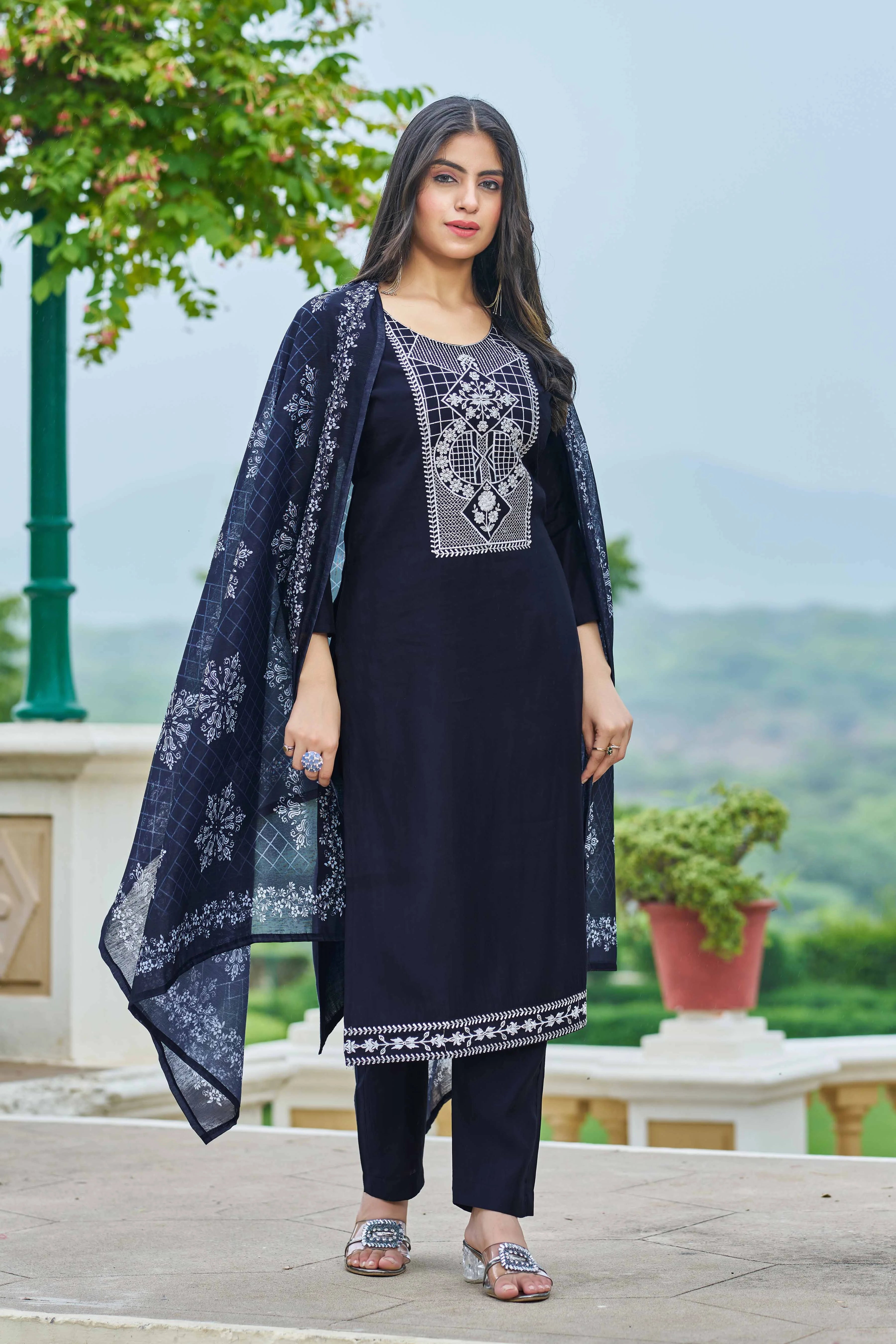 Embroidery Silk Suit