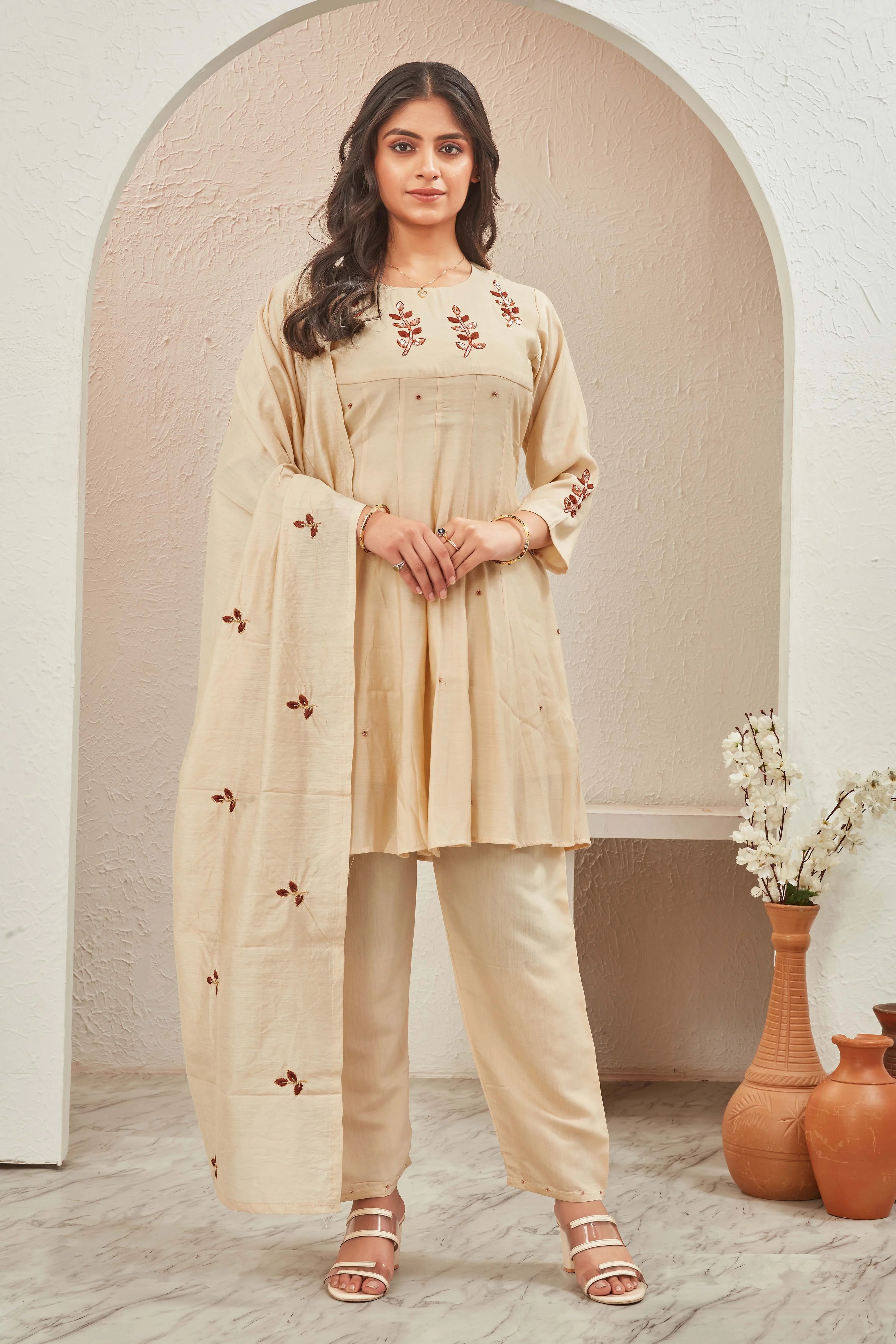 Chiku Hand Embroidered Suit - Twins Lady