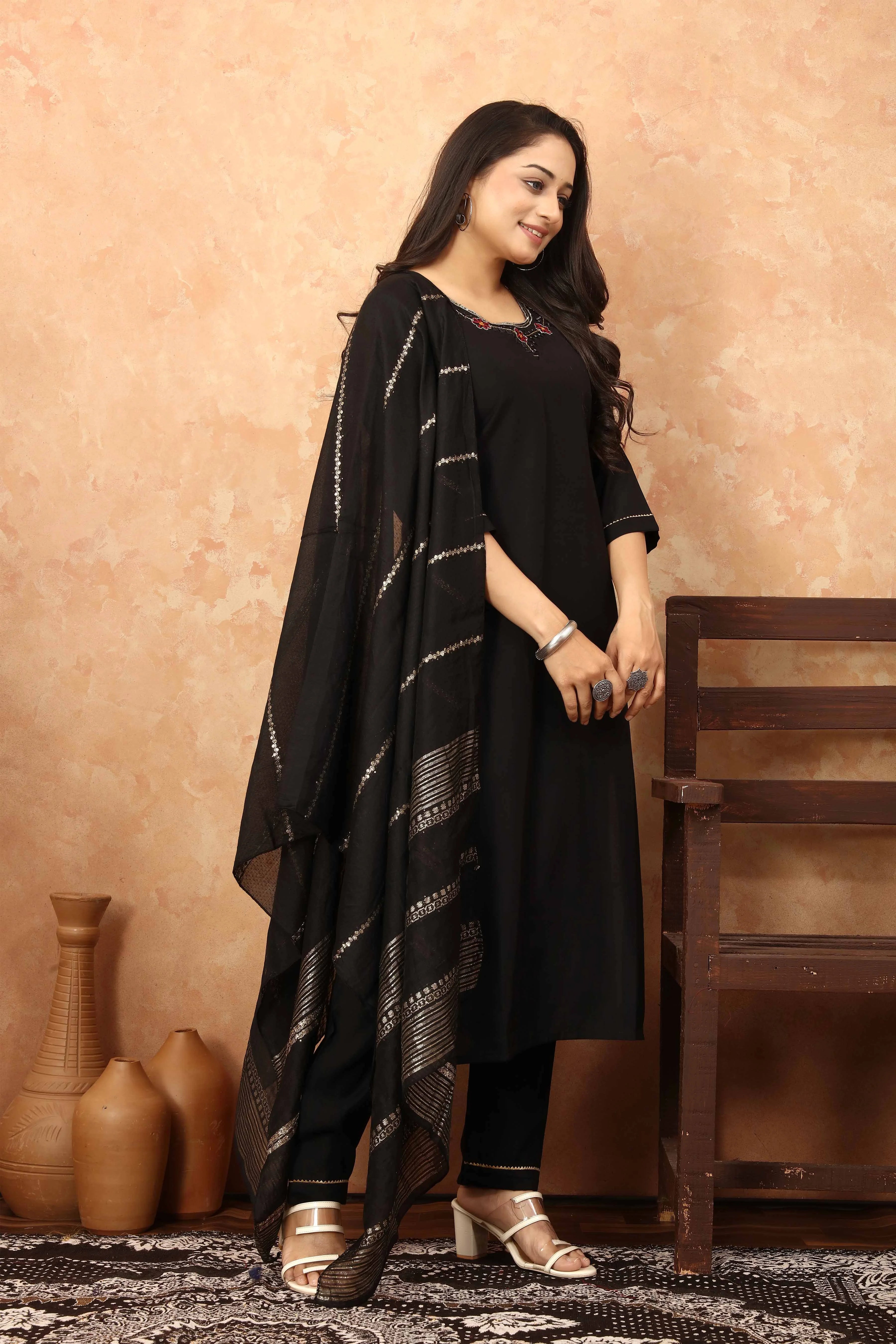 Ayuda Silk Black II